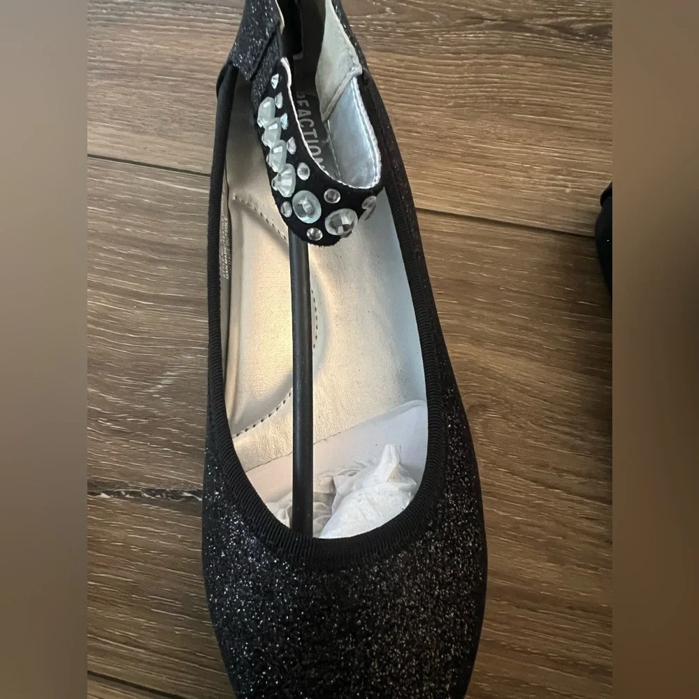 Kenneth Cole Reaction Glitter Ballet Flats Girls Dress Shoes Ankle Strap‎ Size 3